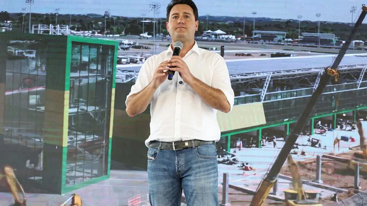 Ratinho Jr. desmente rumor de ser vice de Flávio
